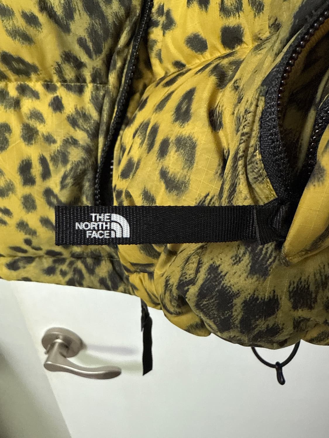 카티 노스페이스 레오파드 구스다운 패딩 사이즈 L 상품이미지6