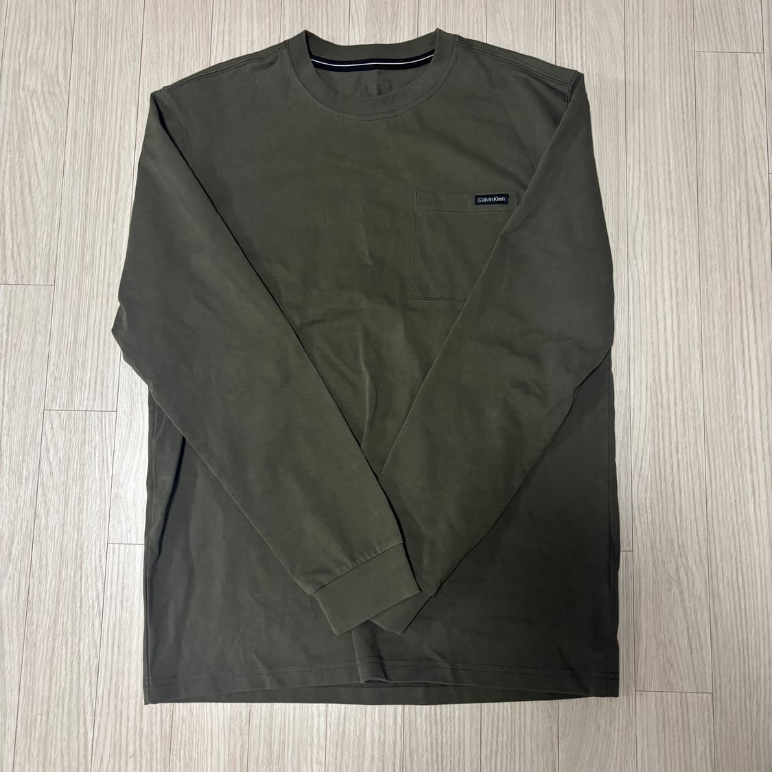 캘빈클라인 퍼포먼스 카키 롱슬리브 긴팔 티셔츠 M 상품이미지1