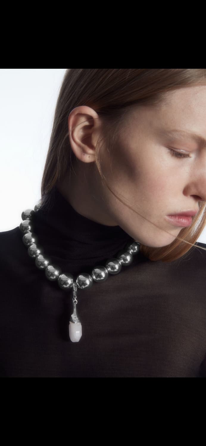 코스 cos 세미 프레셔스 스톤 참 키링 키체인 상품이미지3