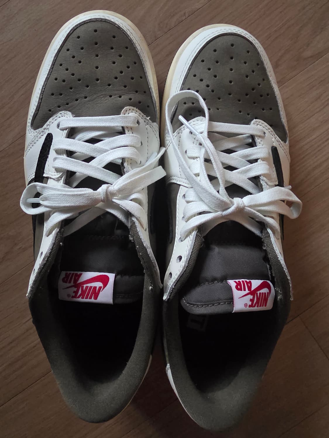 나이키 조던 스캇 로우  리버스 올리브255 상품이미지3