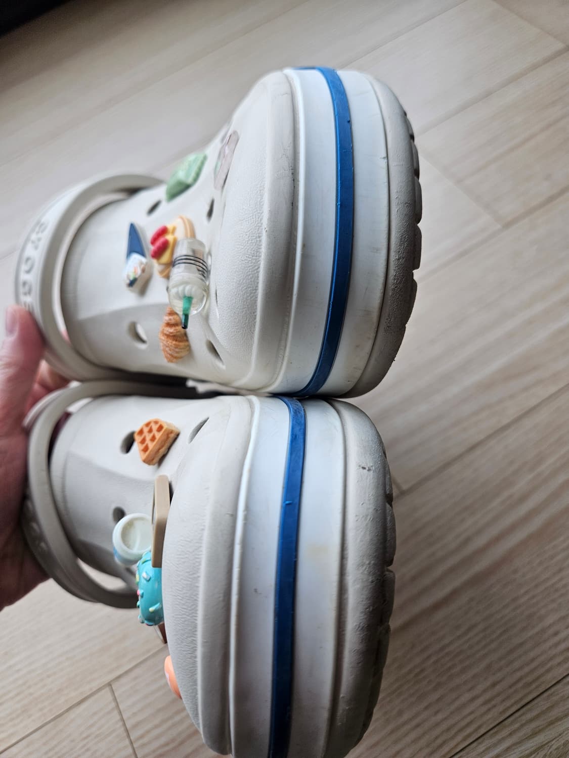 크록스바야밴드 M10W12(280)
베이지 상품이미지3