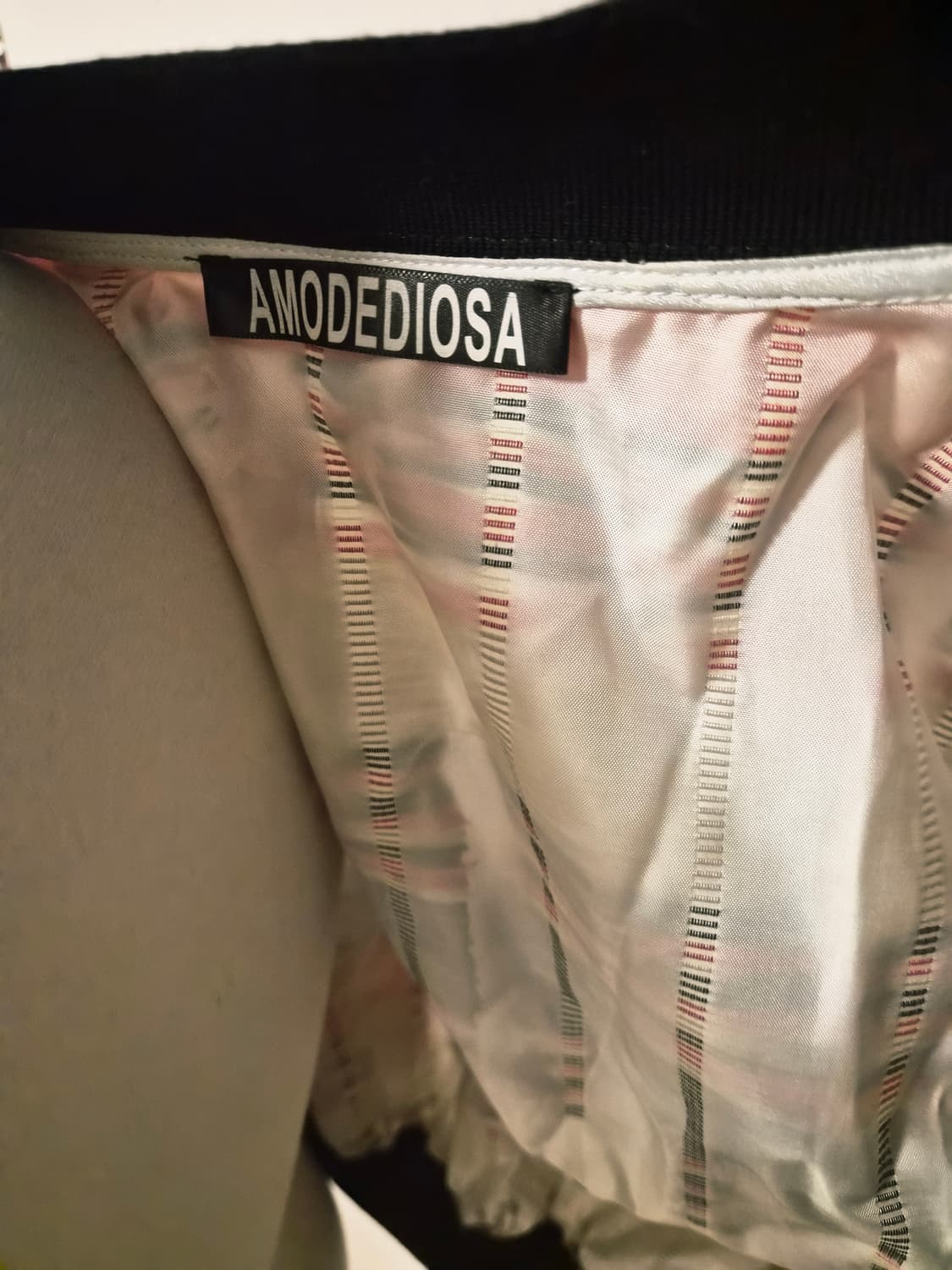 [AMODEDIOSA] 유니크한 입체 텍스처 트위드 집업 점퍼 상품이미지3