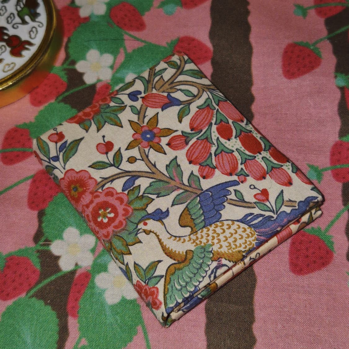 70s 영국 리버티 핸드 플로랄 패브릭 북 액자 상품이미지10