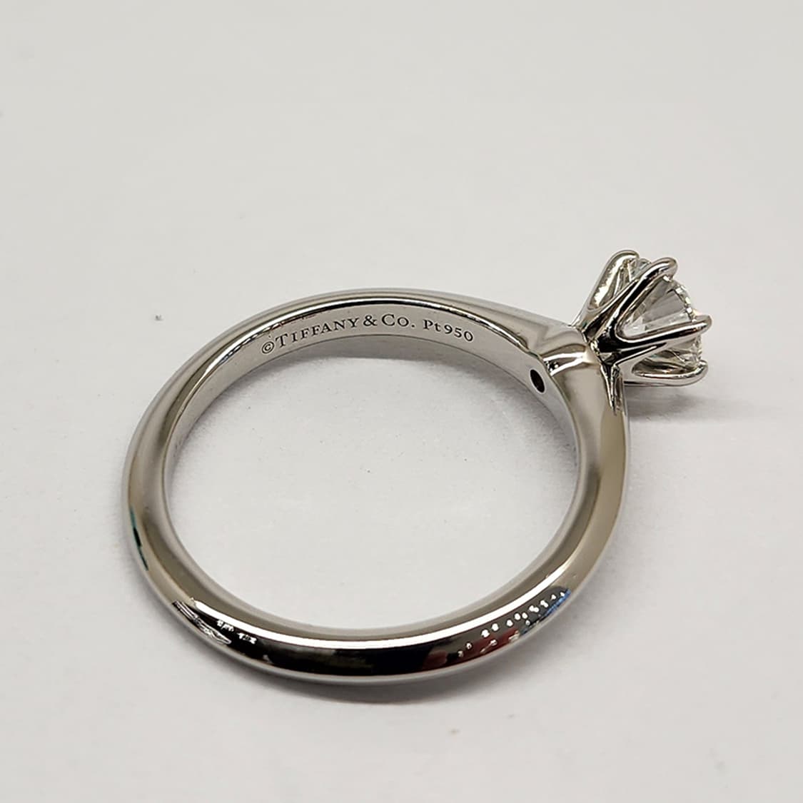 티파니 플래티늄 솔리테어 다이아 웨딩링 0.55ct 9호 상품이미지5