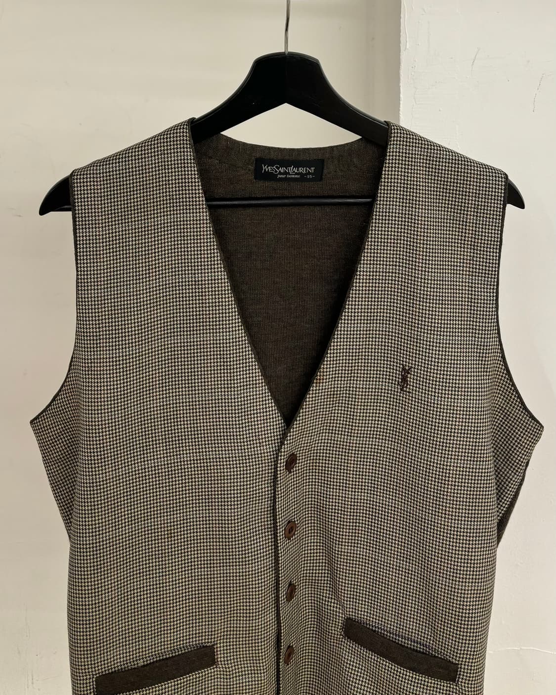 입생로랑 브라운 울 하운드투스 체크 베스트 상품이미지2