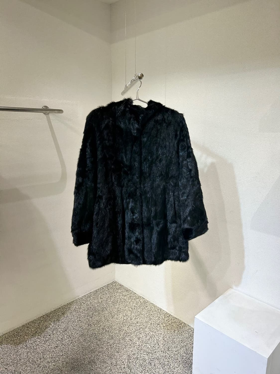 사가밍크 퍼 하프 코트 상품이미지1