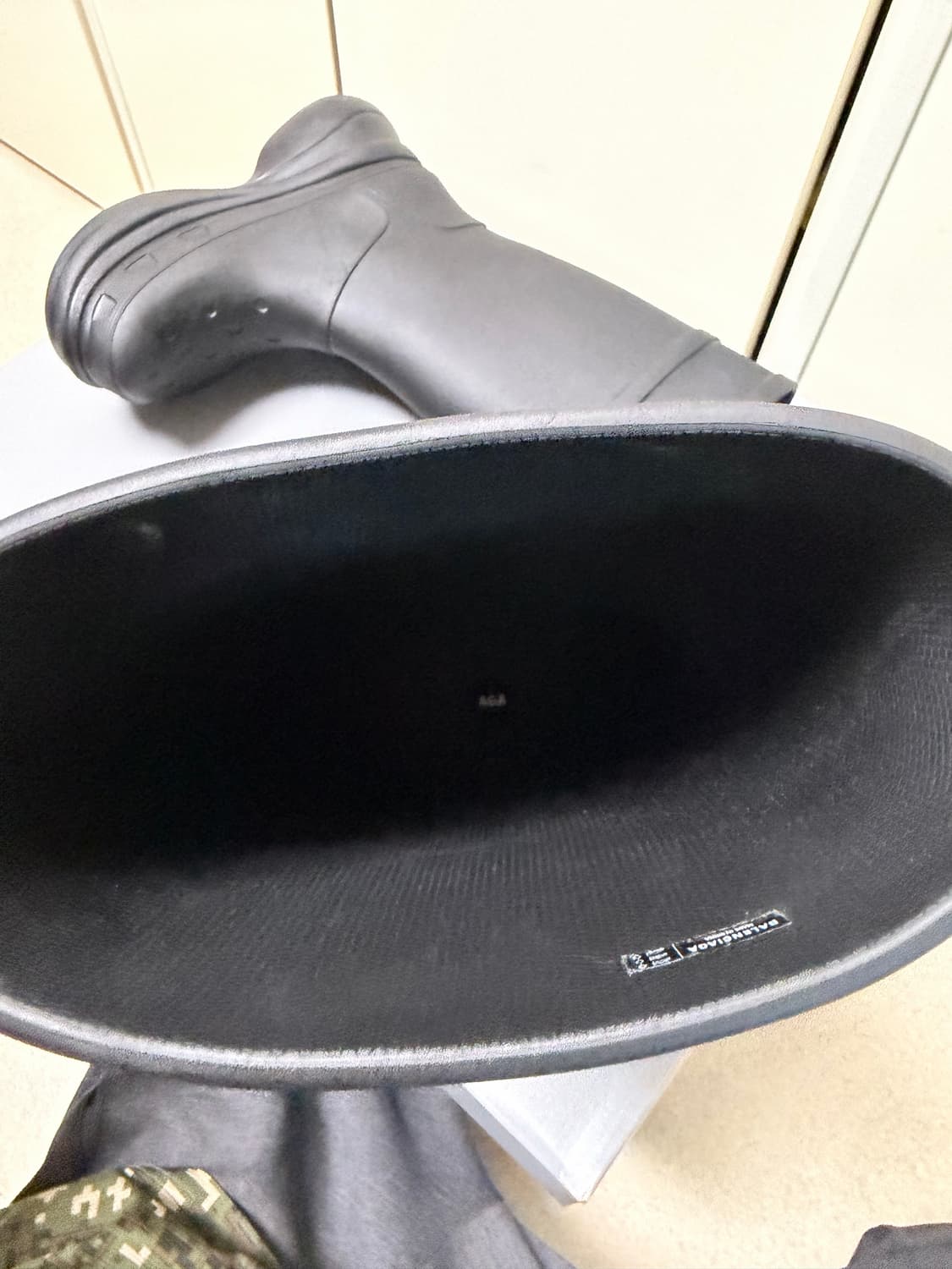 발렌시아가 크록스 러버부츠 상품이미지3