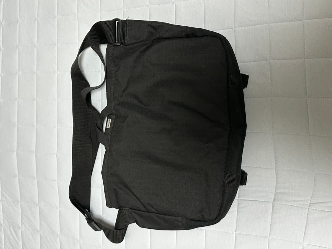 칼하트 메신저백 판매합니다 상품이미지2