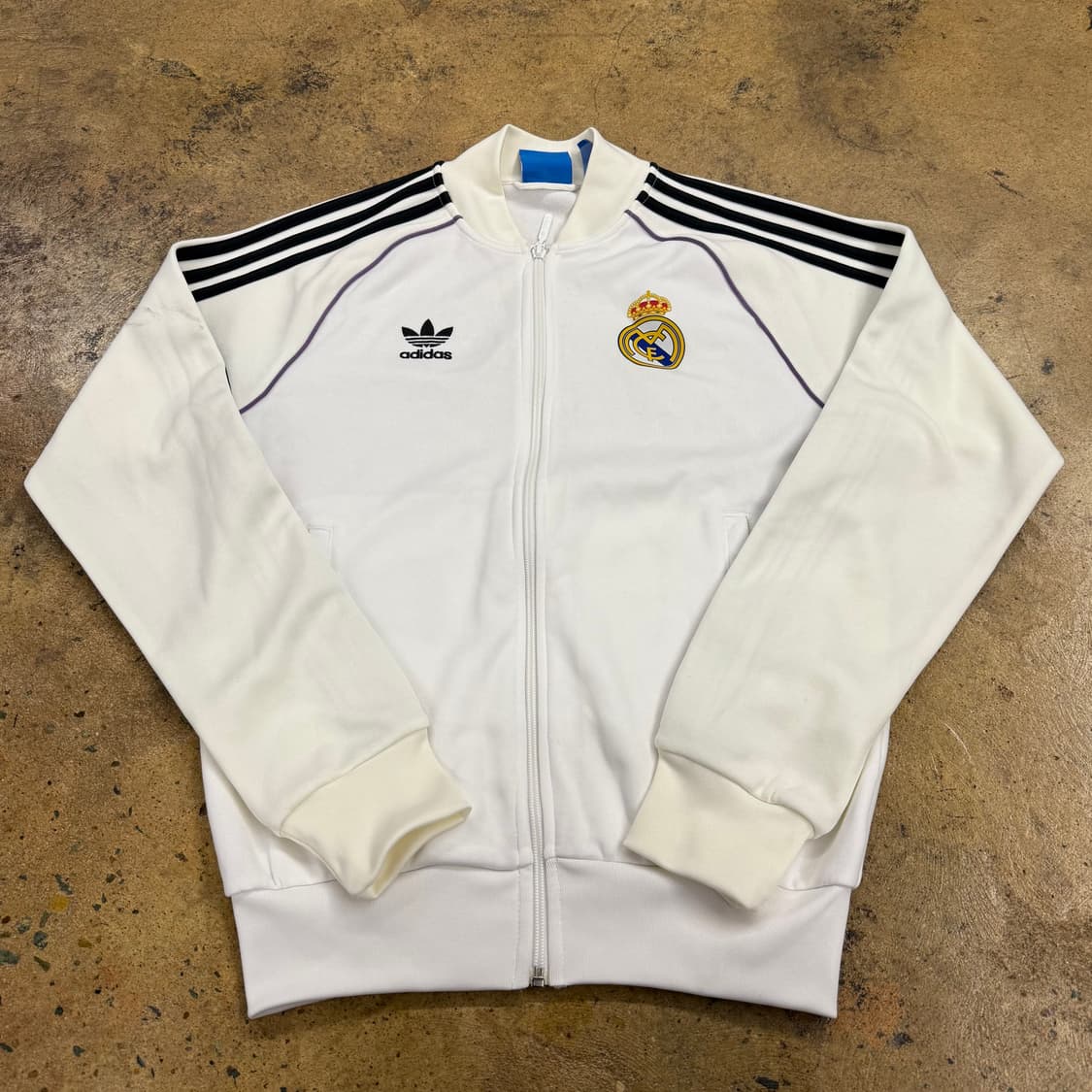 아디다스 화이트 블랙 흰검 퍼플 디테일 레알 마드리드 져지 트랙탑  상품이미지2