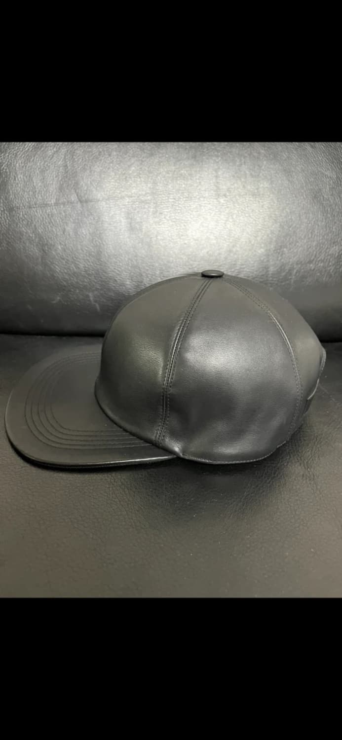 루이비통 레더 스냅백 새상품 상품이미지2