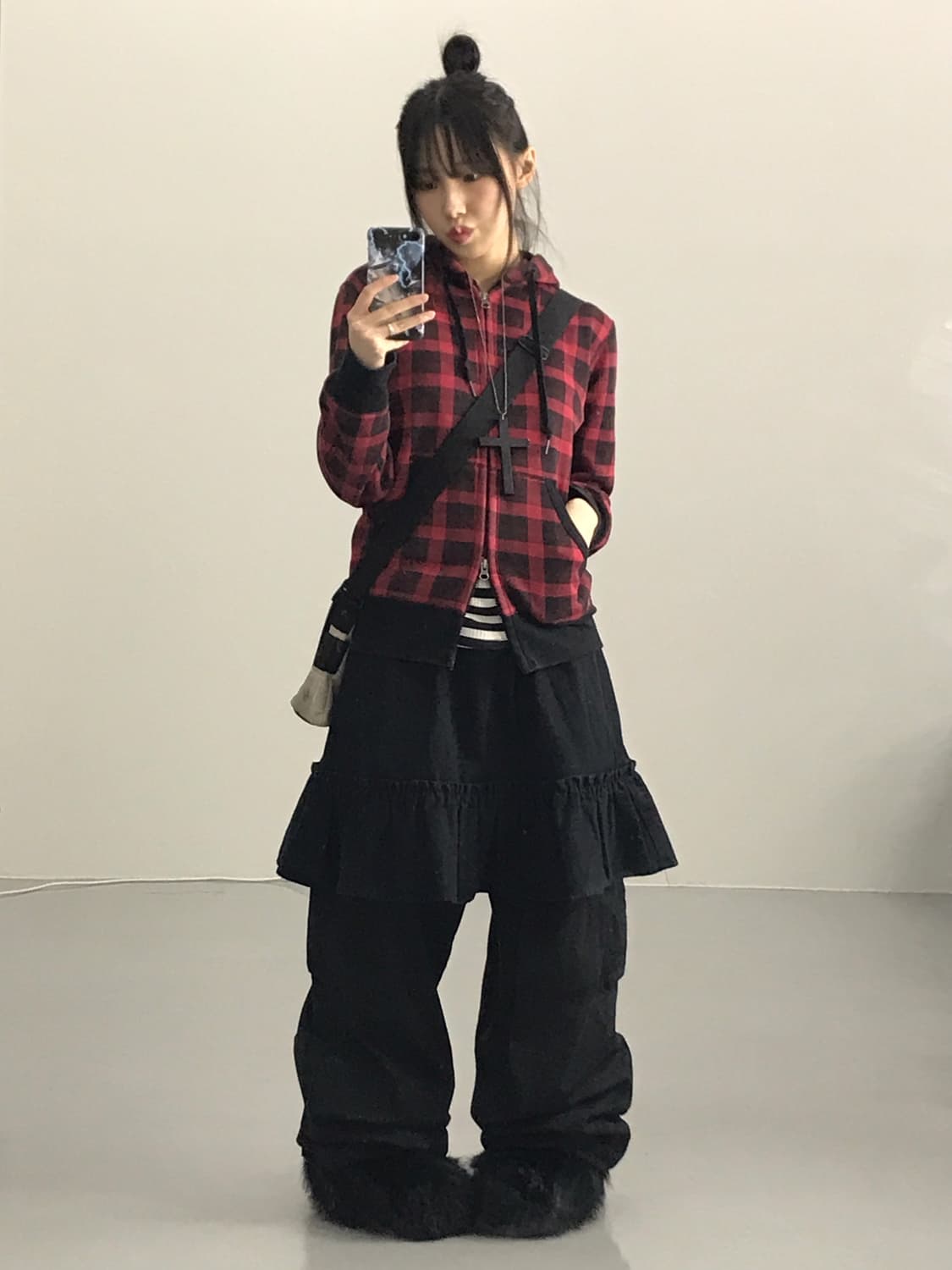 Uniqlo Checked Zip Up Hoodies 상품이미지1