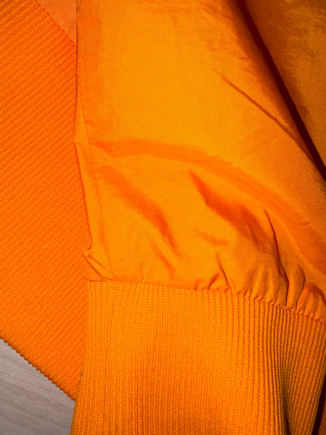 아디다스 귤맛 바람막이 상품이미지3