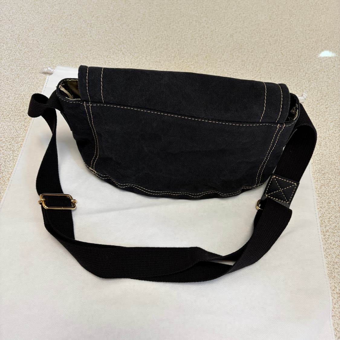 비비안웨스트우드 캔버스 크로스 숄더백 상품이미지5