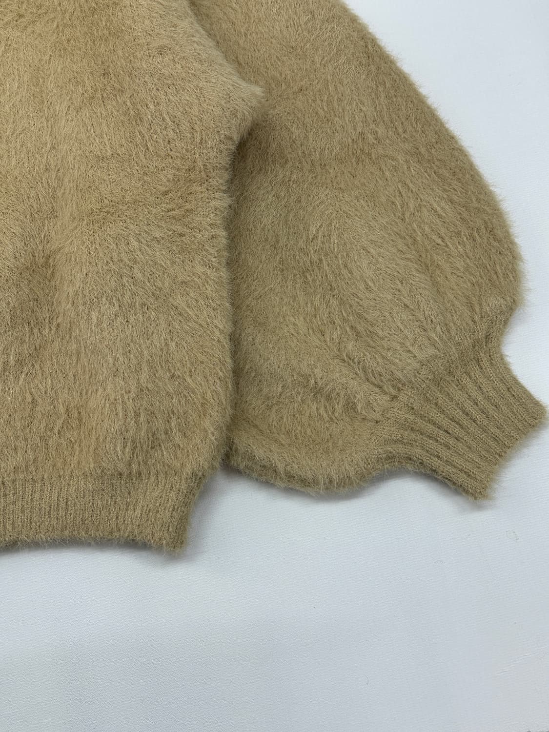 ☕️라떼갸루 크림 앙고라st 폭닥 니트☕️ 벌룬소매 루즈핏 목폴라 니트 상품이미지5