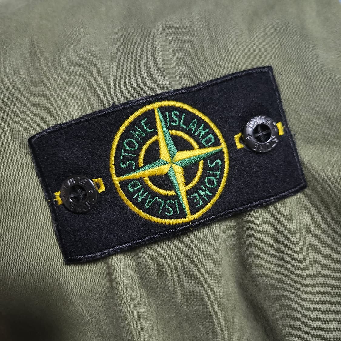 [새상품급]20SS 스톤아일랜드 올드이펙트 오버셔츠 L 카키 상품이미지3