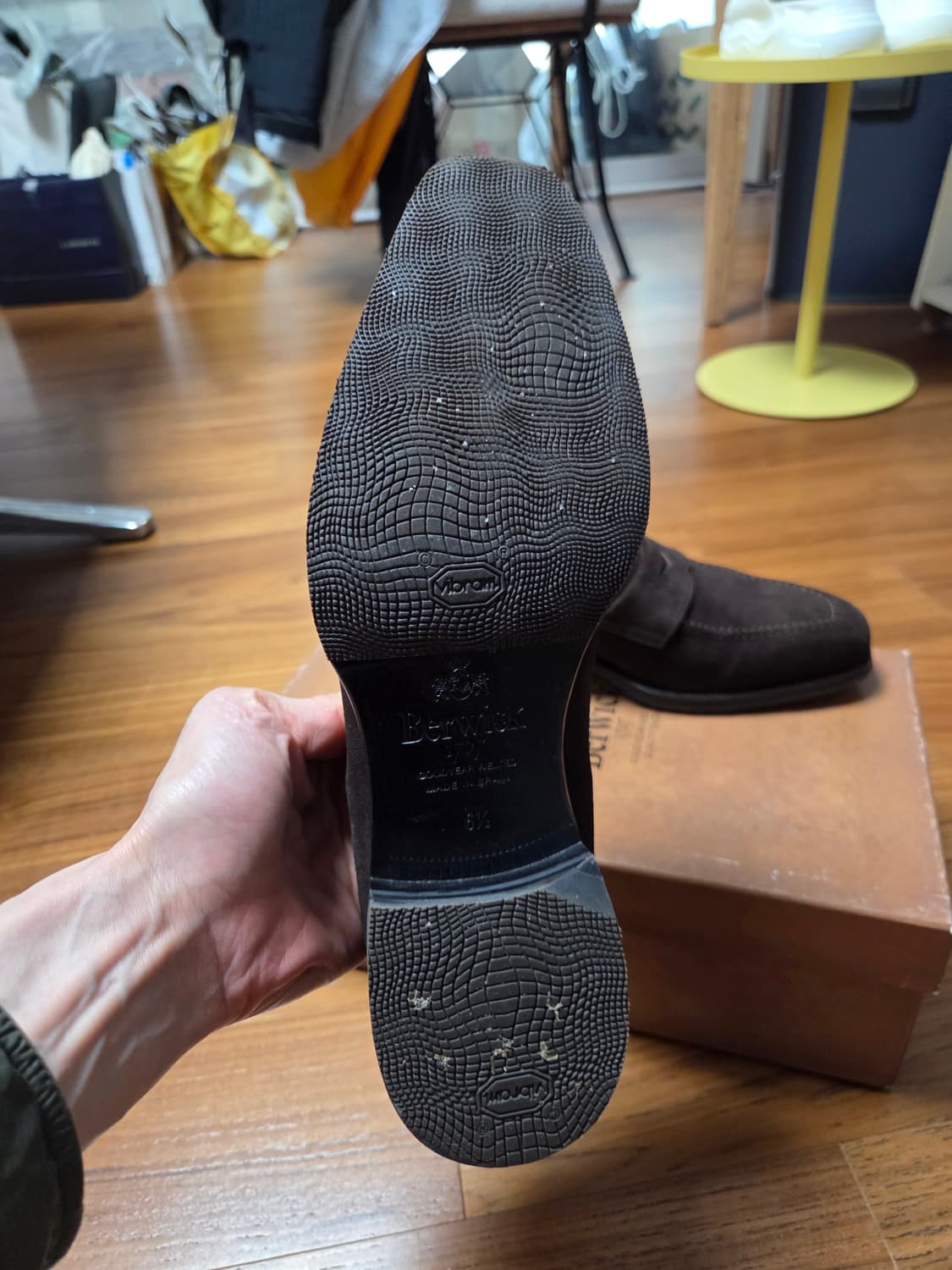 Berwick 다크 브라운 스웨이드 로퍼 상품이미지4