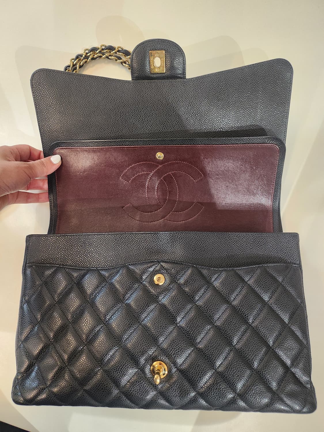 샤넬 클래식 캐비어 블랙 금장 라지 정품 상품이미지6