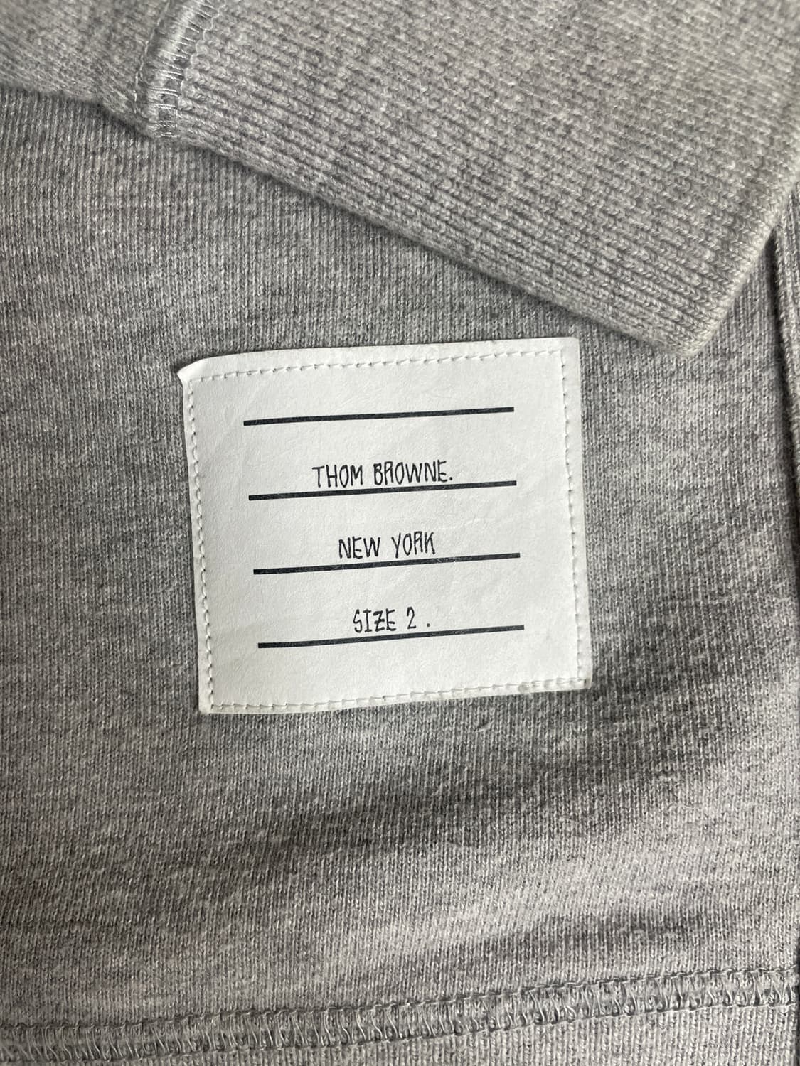 정품 톰브라운 사선완장 맨투맨 그레이 2사이즈 상품이미지3