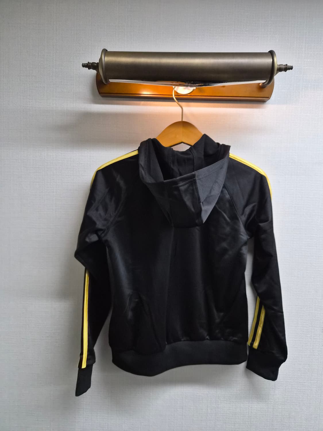 우언 85) 아디다스 메탈 골드 비즈 후드 집업 팝니다 상품이미지2