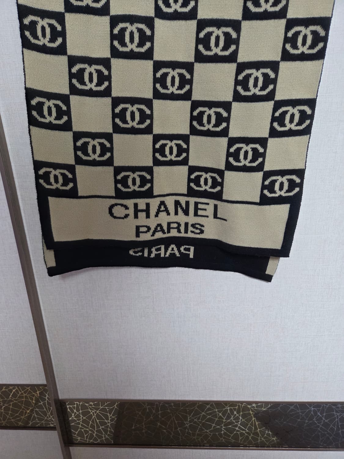 CHANEL CC 로고 양면머플러 블랙/베이지 상품이미지3