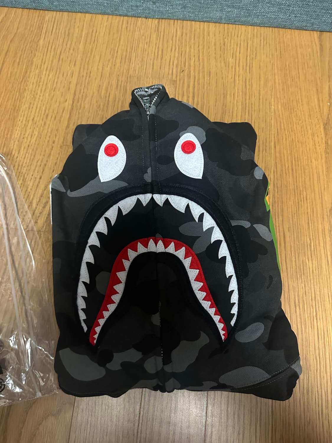 베이프 샤크후드 블랙 (급처) 상품이미지3