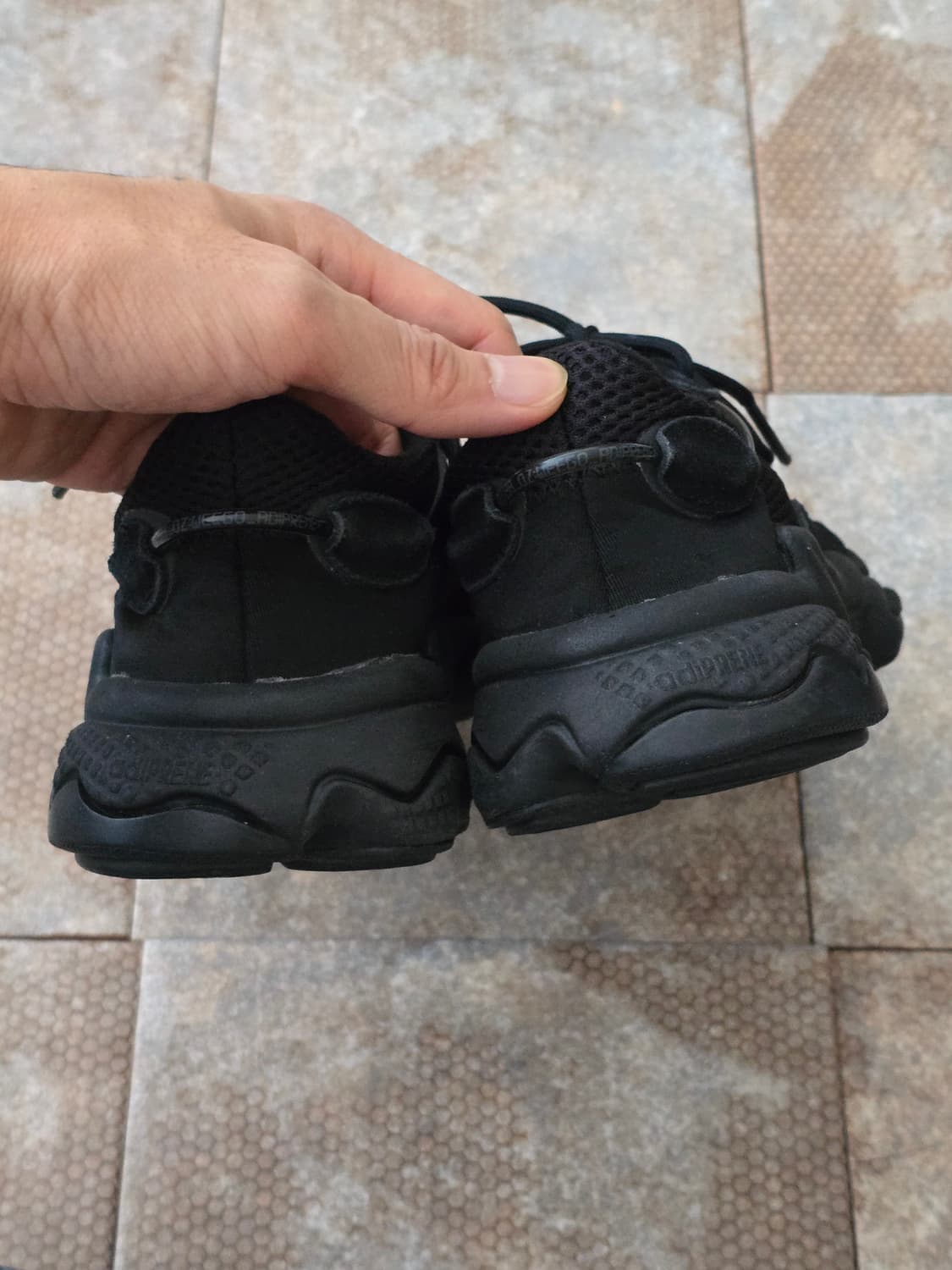 (225)아디다스 오즈위고 트리플 블랙 상품이미지7