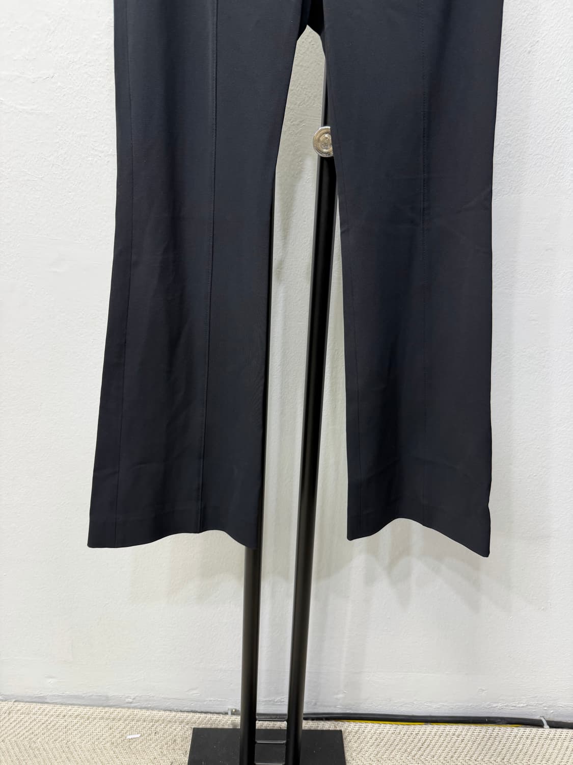 정품) 오브제 한섬 블랙 부츠컷 여성팬츠 61 상품이미지4