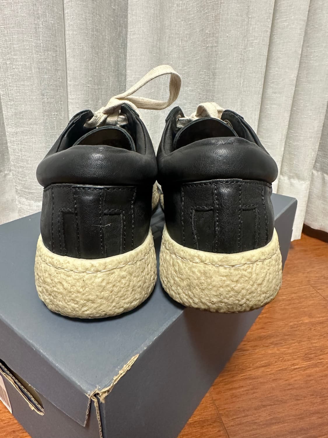 39) 골멧 이모셔널 스니커즈 뉴 블랙 큐어 상품이미지4