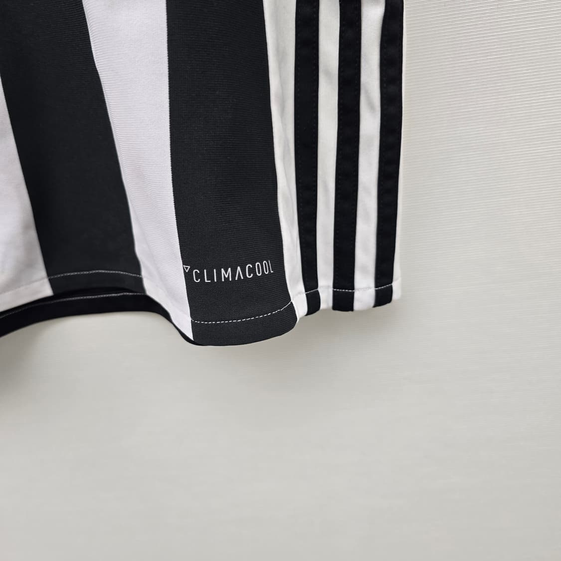 아디다스 유벤투스 17-18 홈 져지 유니폼 반팔 티셔츠 상품이미지8