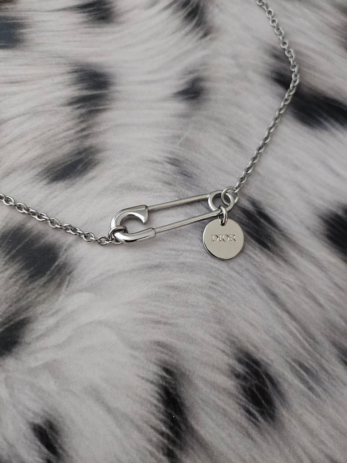 444 디올 빈티지 목걸이 / 정품 업사이클링 상품이미지2