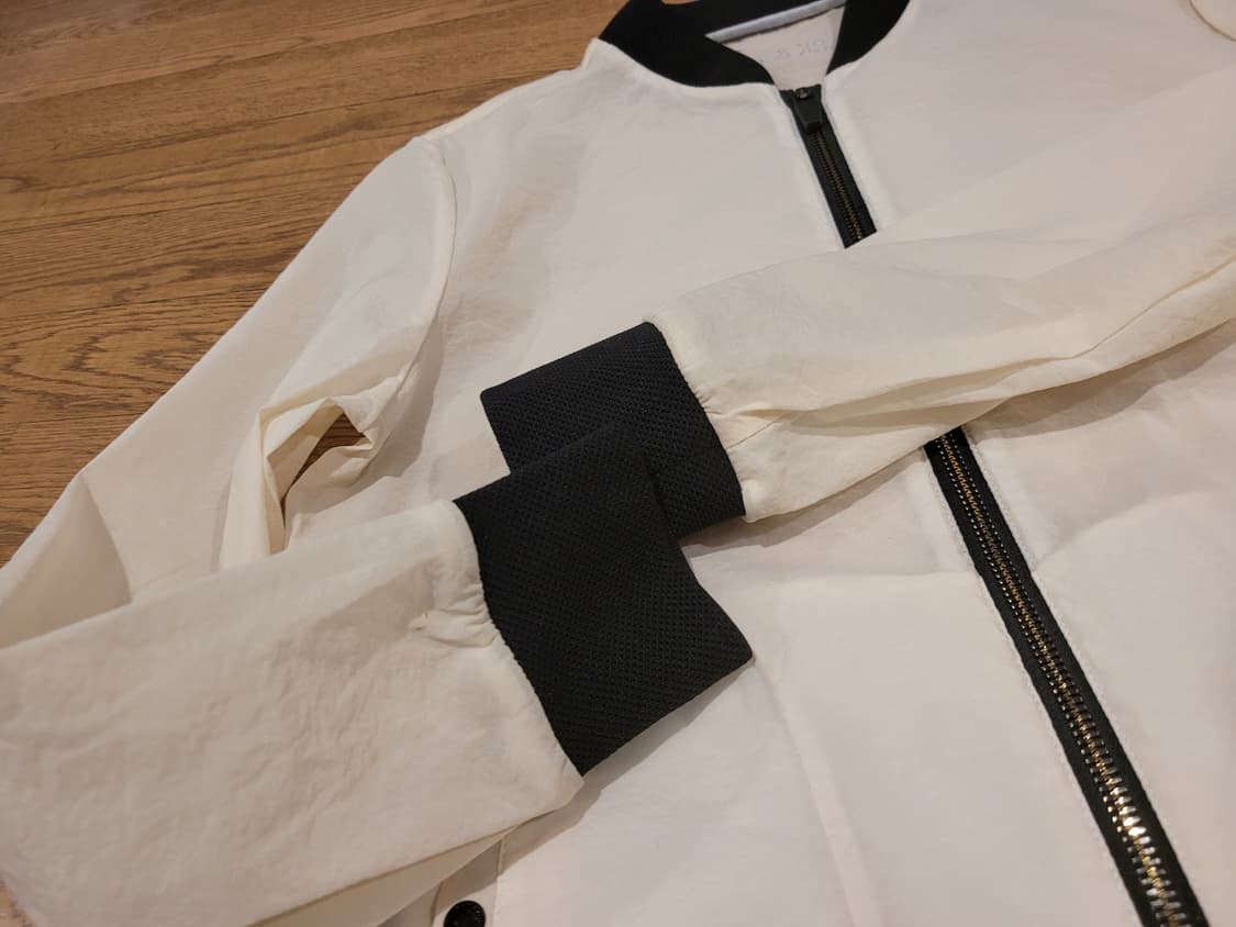 마크앤로나 시어커스 바람막이 M 상품이미지3