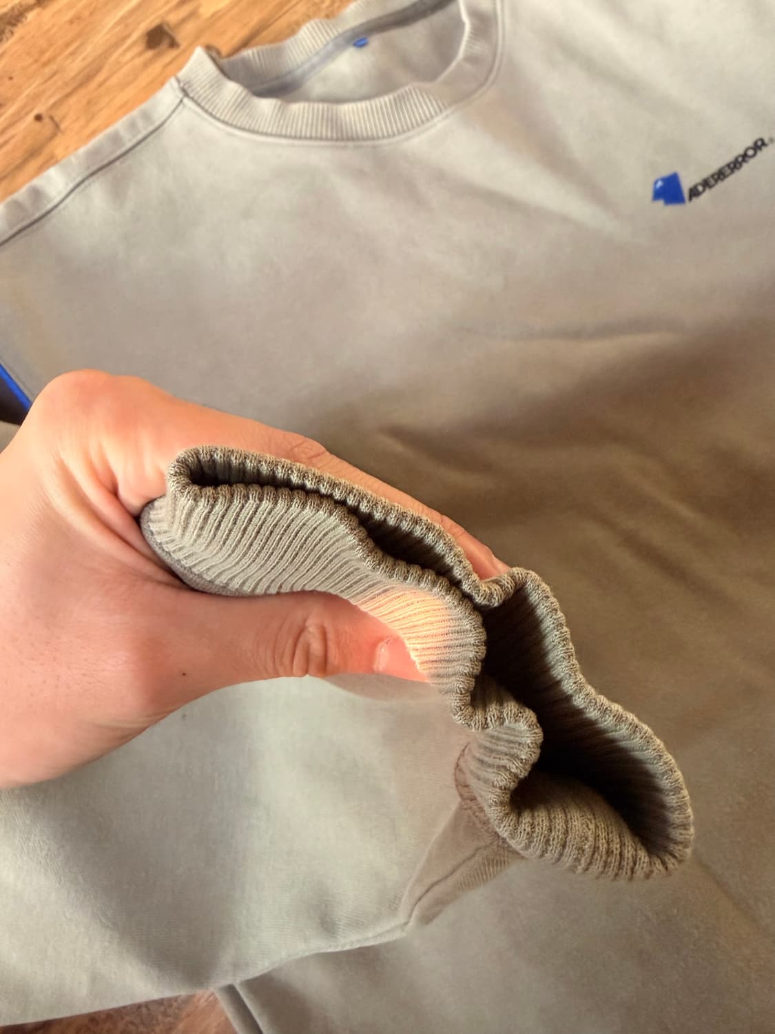 아더에러 스웻셔츠 상품이미지4