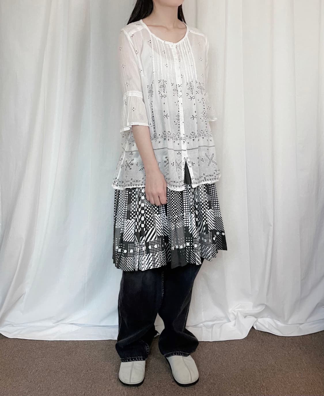 Ethnic Embroidery Ruffle Blouse – White 상품이미지3
