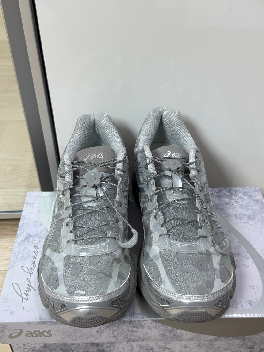 아식스 x 세실리에 반센 젤 큐물러스 16 그레이 255사이즈 (Krea 상품이미지3