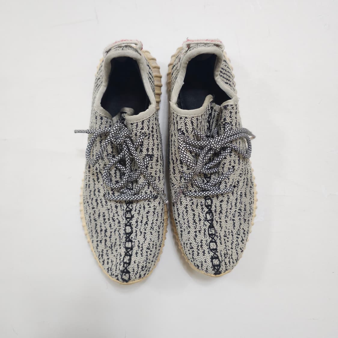 아디다스 이지부스트 350 V1

터틀도브 상품이미지2