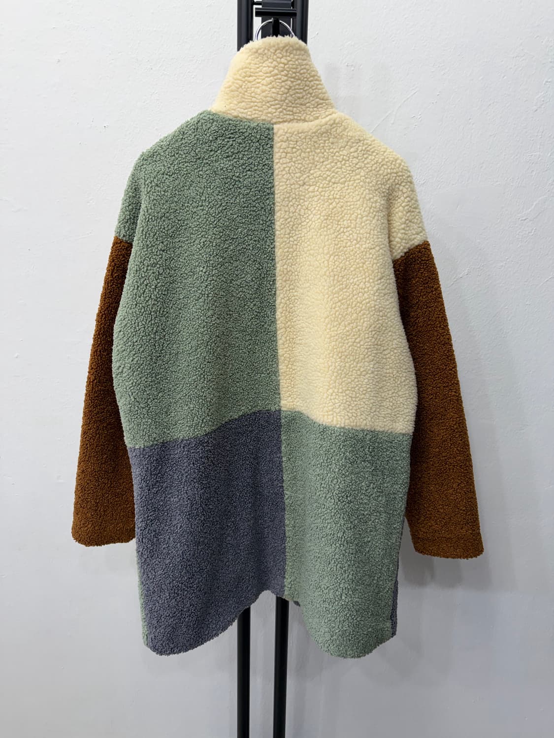 정품) 스텔라맥카트니 주니어 뽀글이 후리스 12Y 상품이미지4