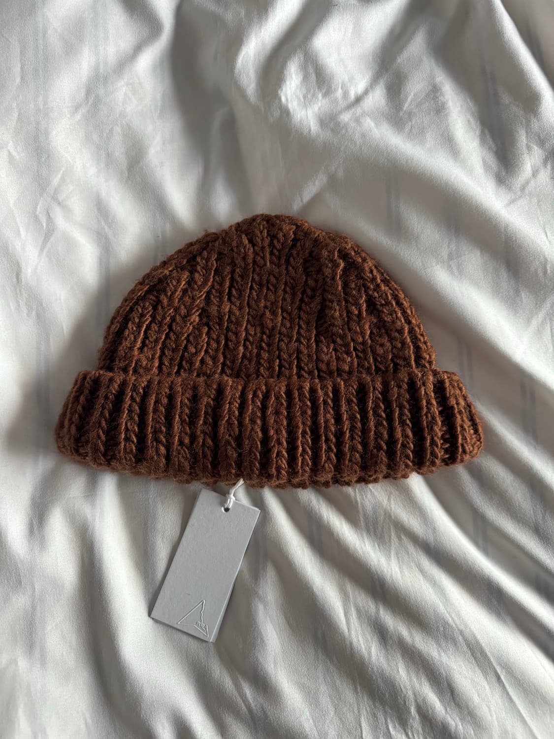 로아 ROA 울 비니 브라운 상품이미지1