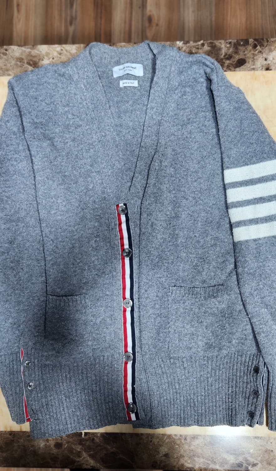 톰브라운 가디건.정품 상품이미지2