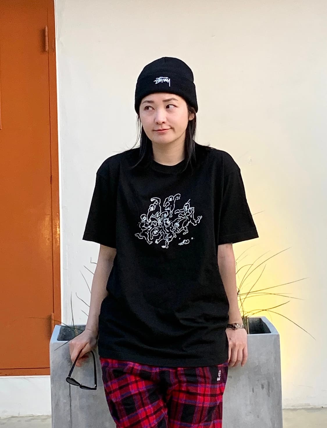 얼렁뚱땅상점 난투 반팔 블랙 상품이미지1