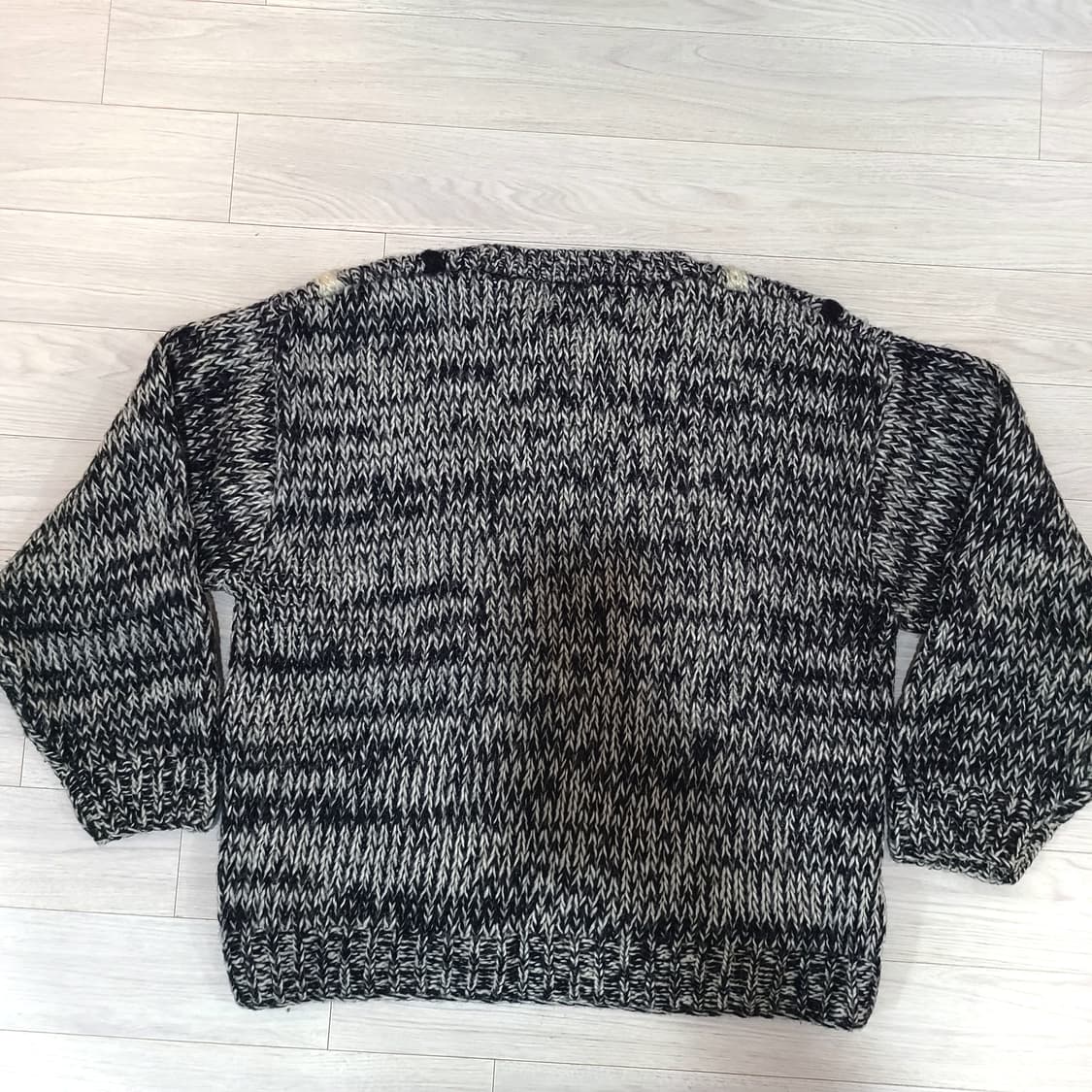 보카시 블랙 꽈배기 케이블 니트 상품이미지2