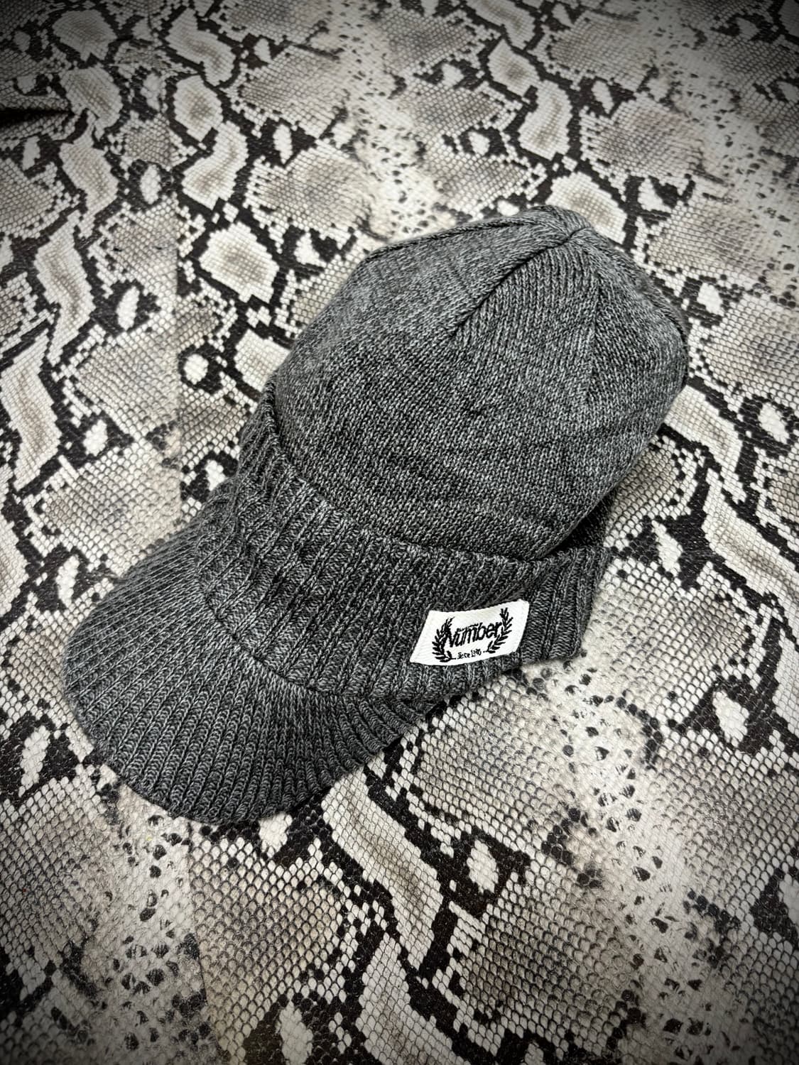 “Vintage” Grey Knit Cap 상품이미지1