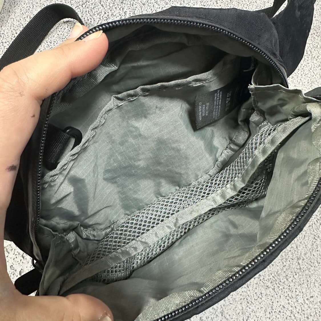 ✨ (바배) 스투시 나일론 웨스트백 상품이미지3