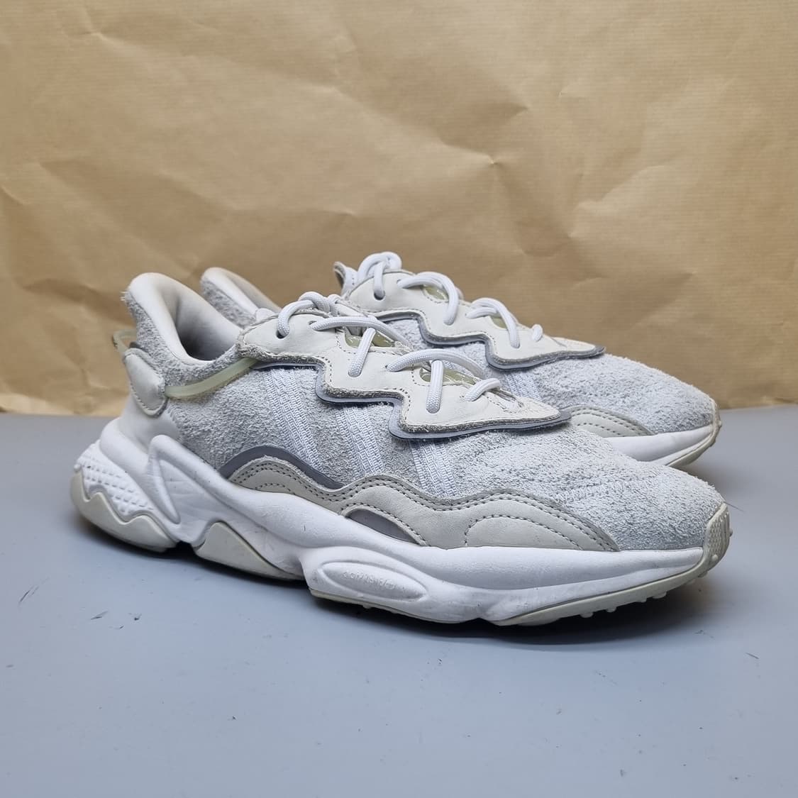 아디다스 오즈위고 운동화240 상품이미지1