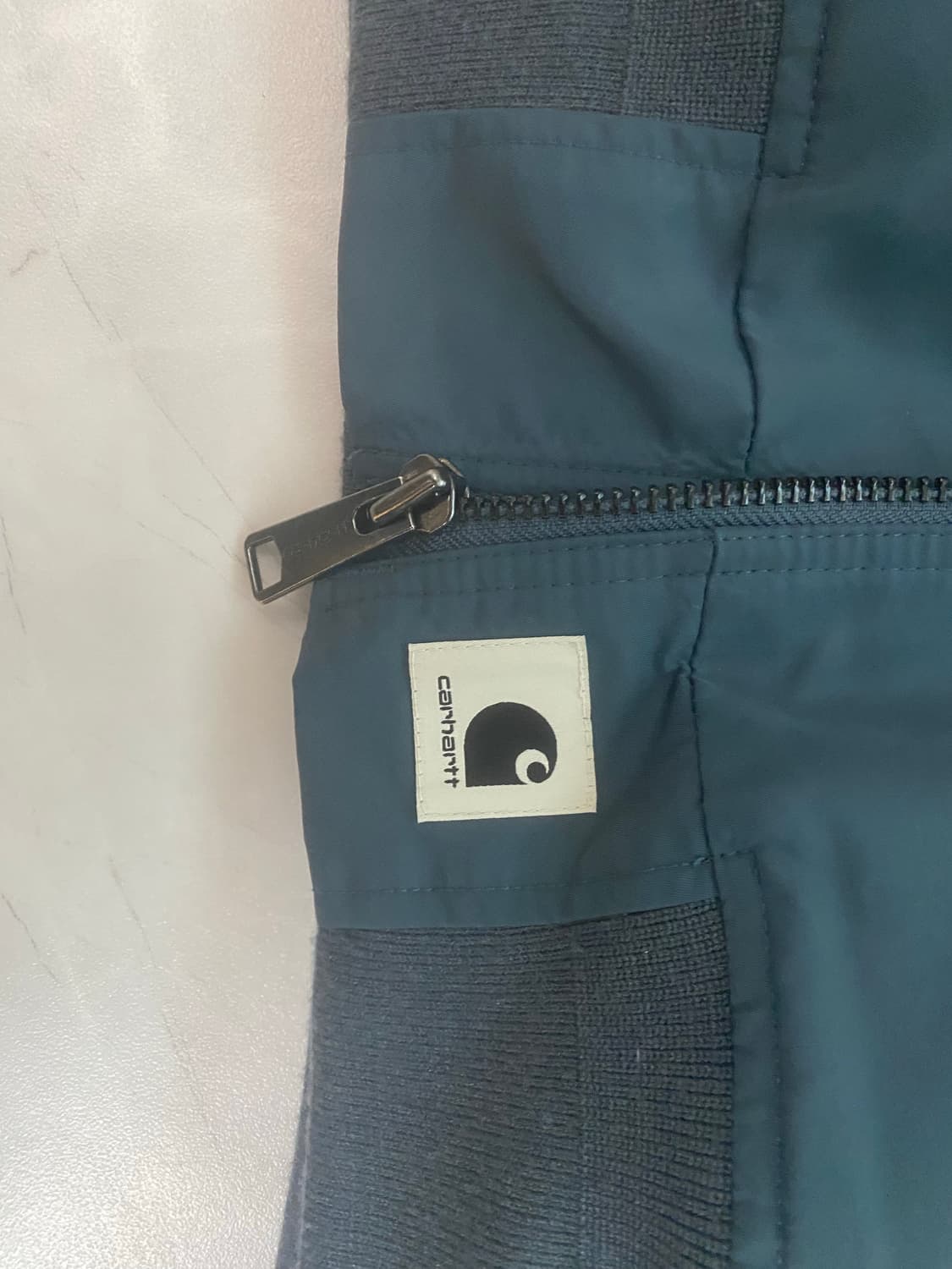 칼하트 여성 봄버자켓판매합니다. 상품이미지1