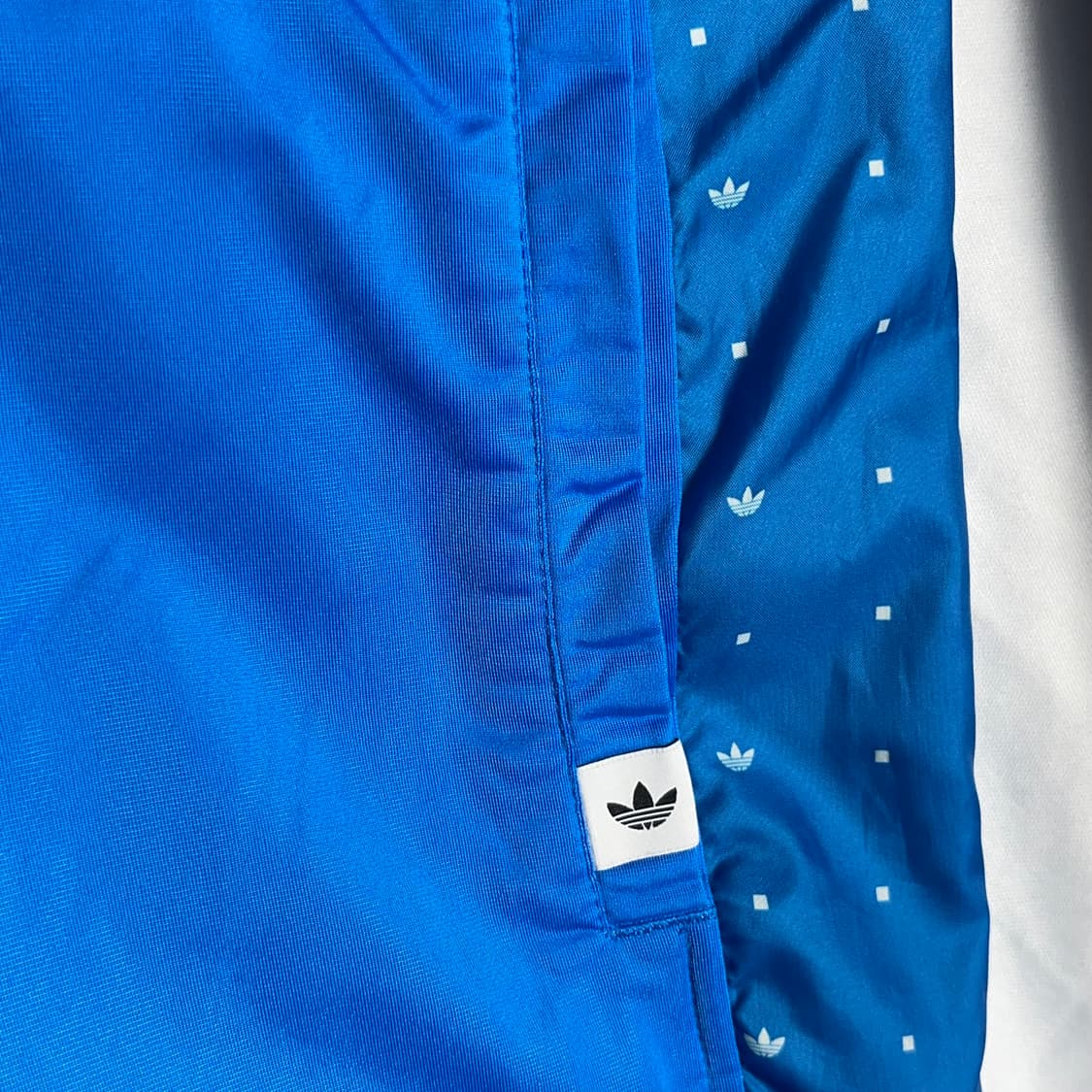 [adidas] 아디다스 오리지널스 트레포일 사이드 도트 윈드브레이커 상품이미지3