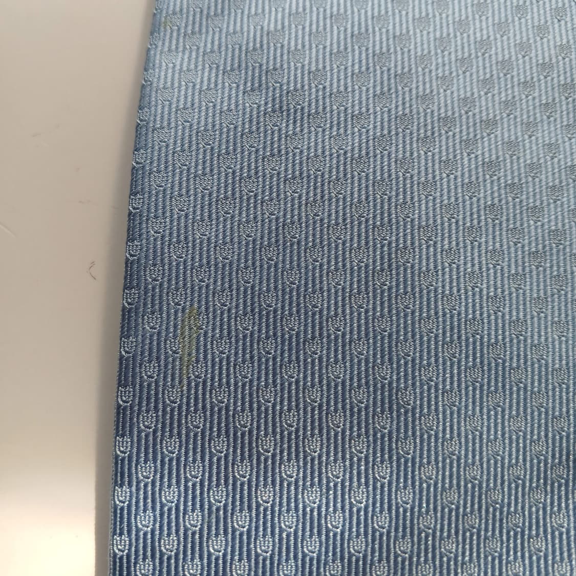 웅가로 실크 스카이블루 패턴 넥타이 8.3cm A등급 A18108
 상품이미지6