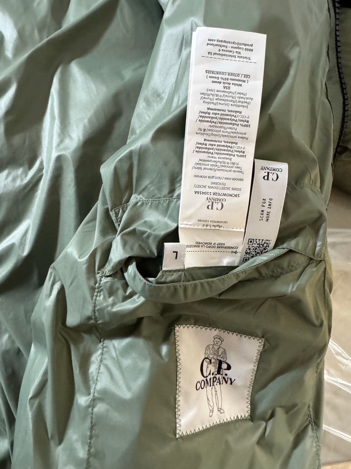 Cp컴퍼니 dd쉘 25fw 그린바나나 L 상품이미지5