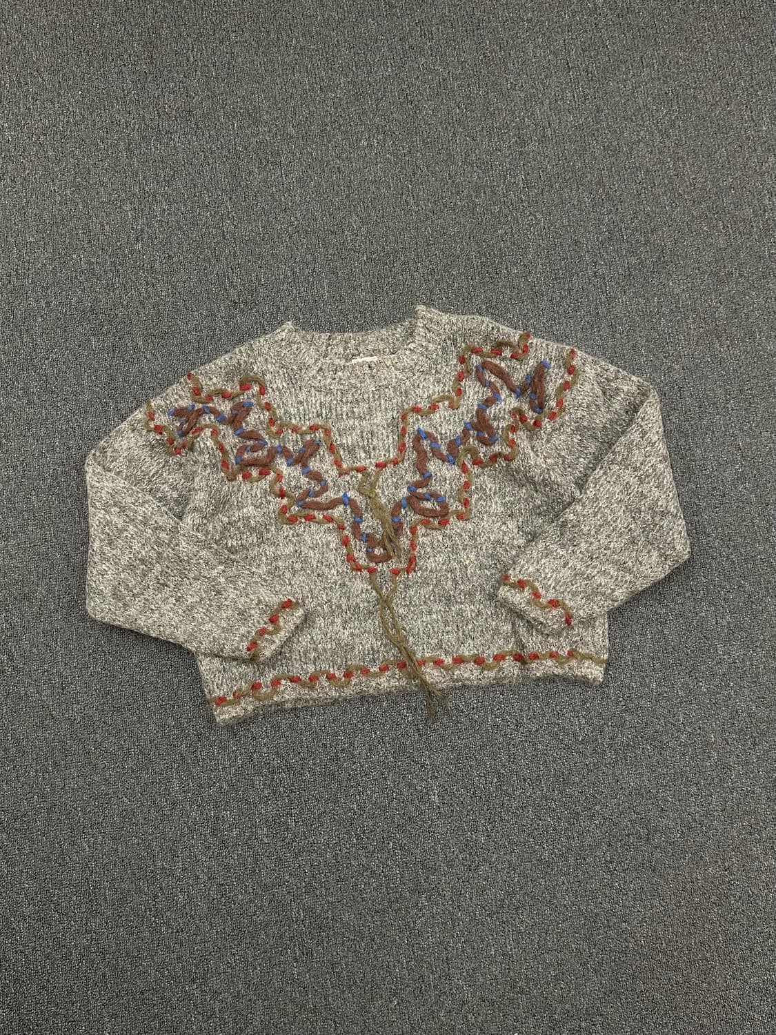 OS)빈티지 자수 디테일 혼방 니트 스웨터 상품이미지1