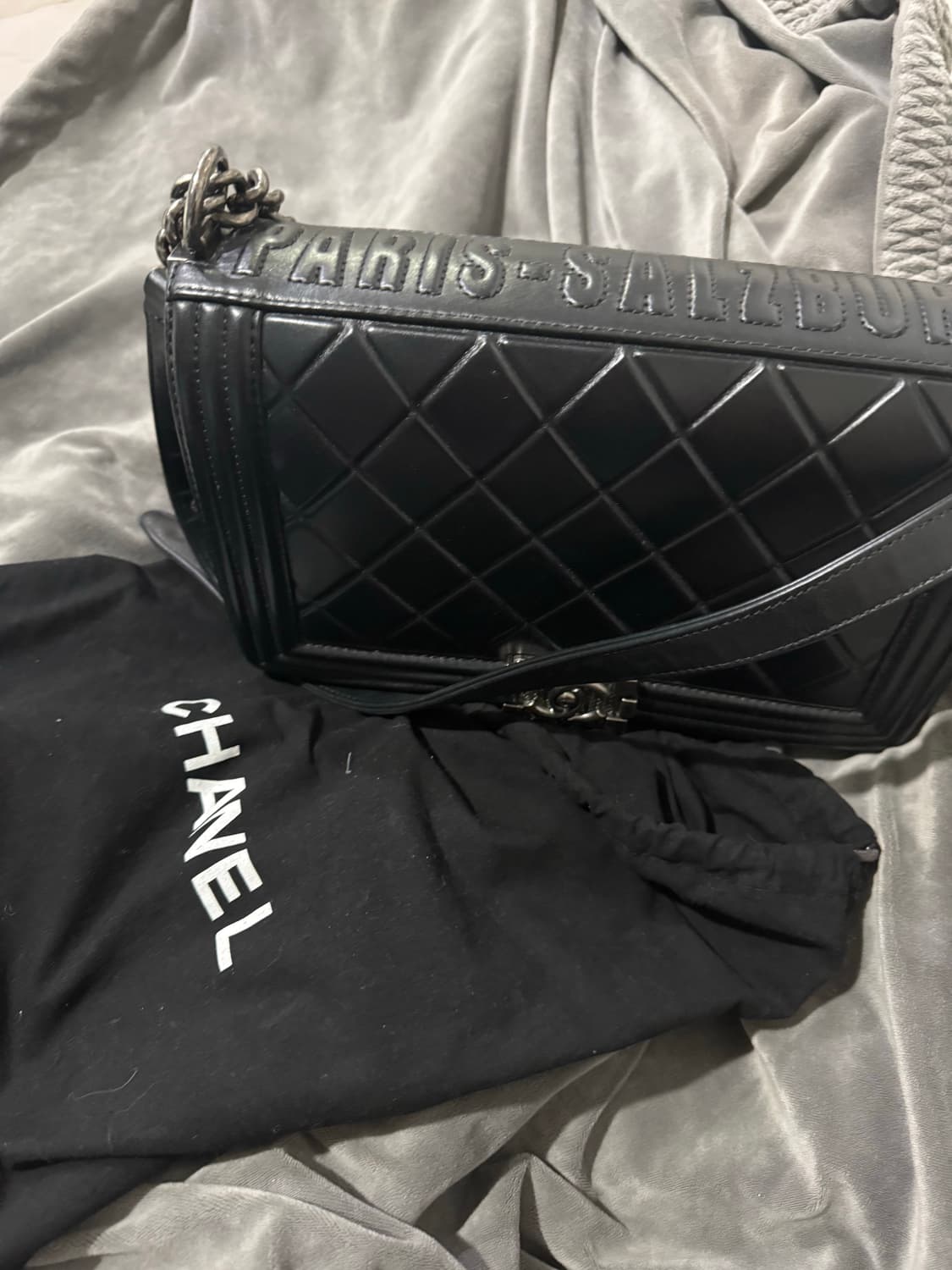 샤넬 보이백 미디움  상품이미지1