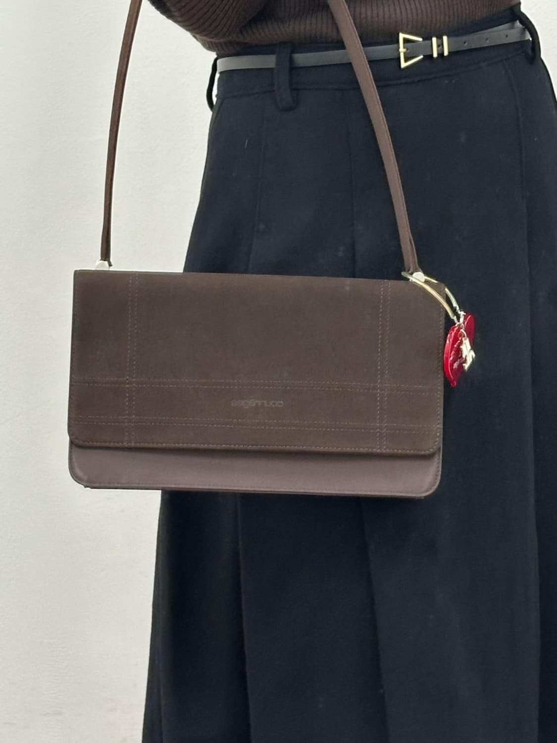 [새상품] courreges / 꾸레쥬 브라운 스웨이드 숄더백  상품이미지9